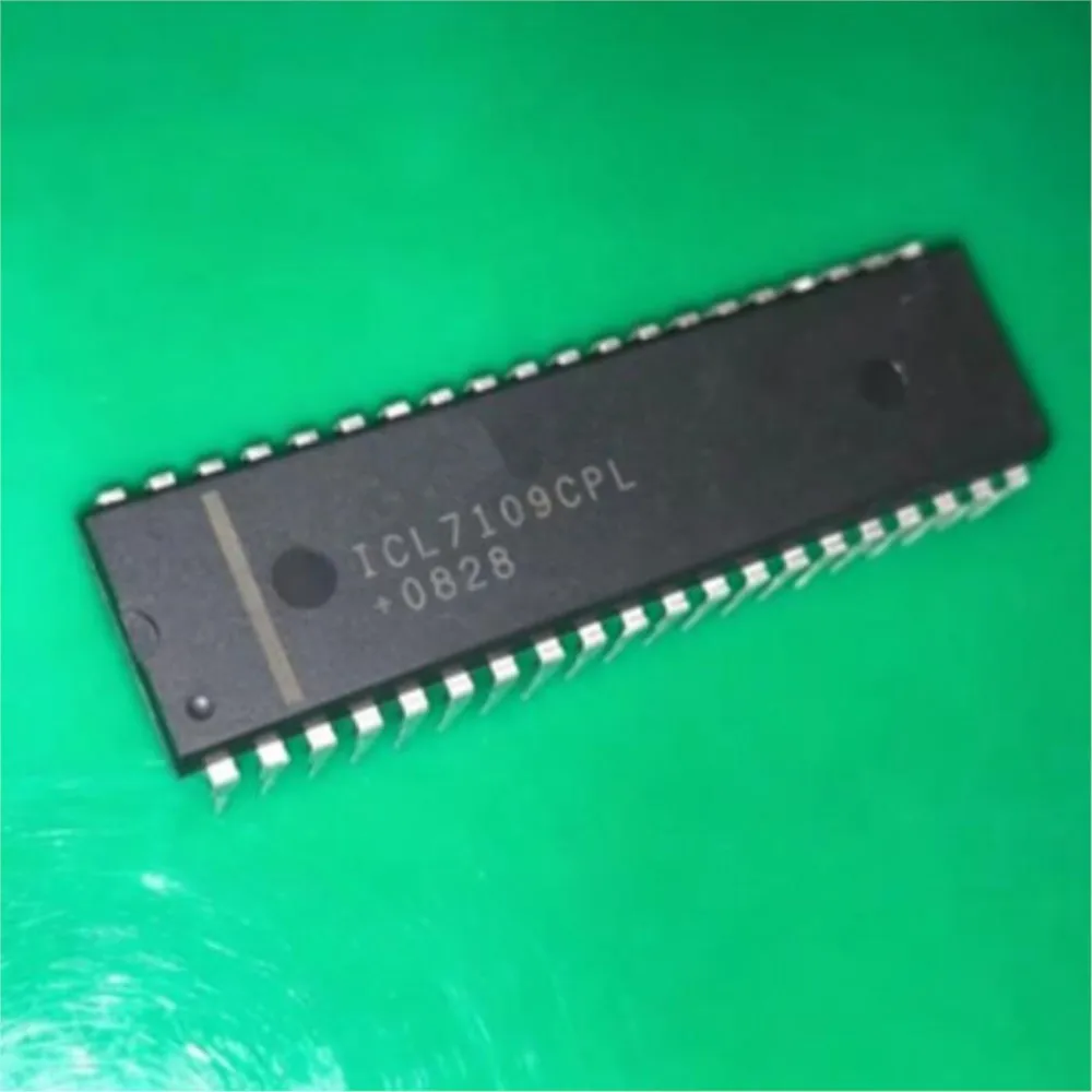 ICL7109CPL    ICL7109    DIP40    High quality products    (Product quantity: 10 pieces)