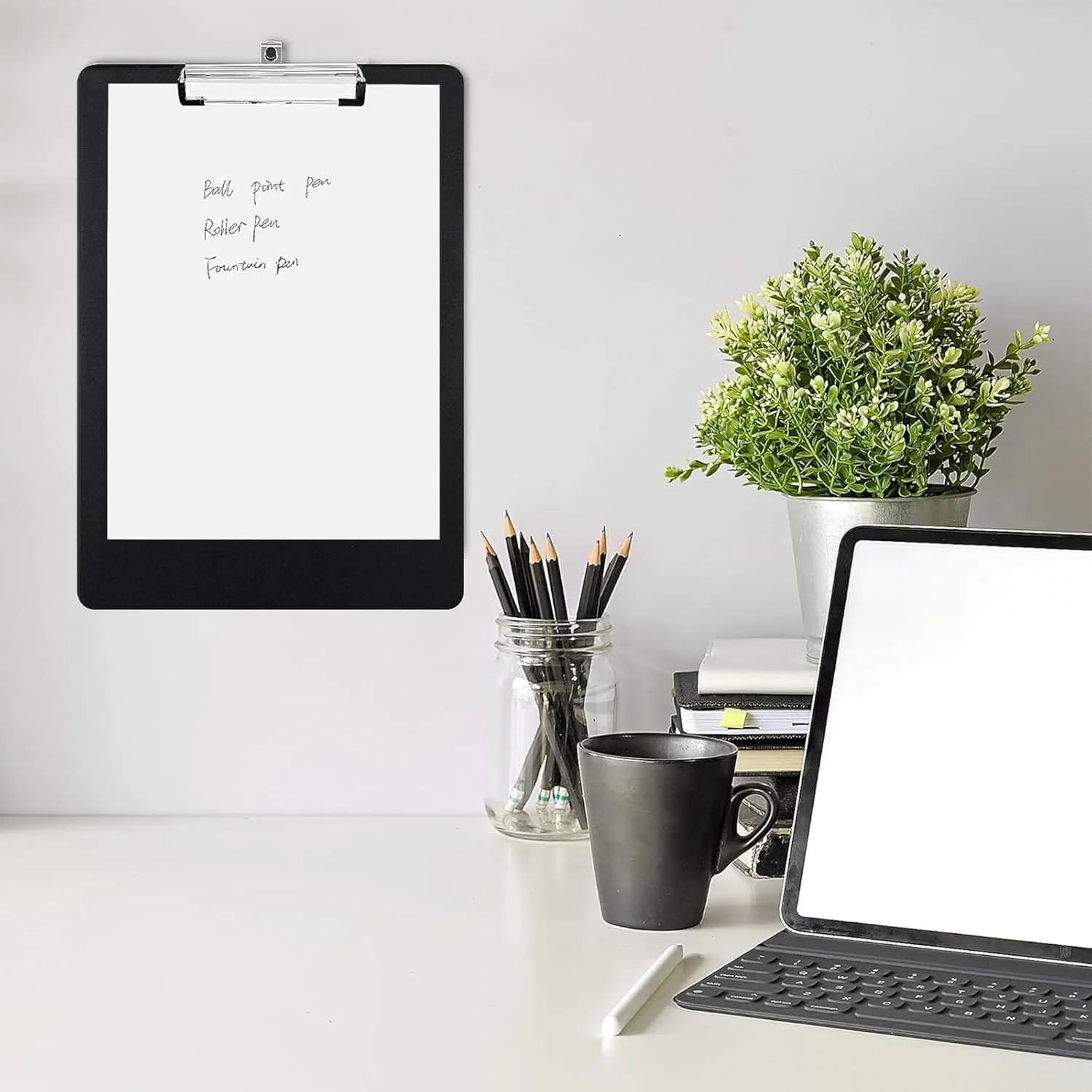 

Set of 6 A4 Clipboards, Folder Clipboards, Black, Writing Boards with a Binder, Metal Clips, Suitable for Notes, And Drawings