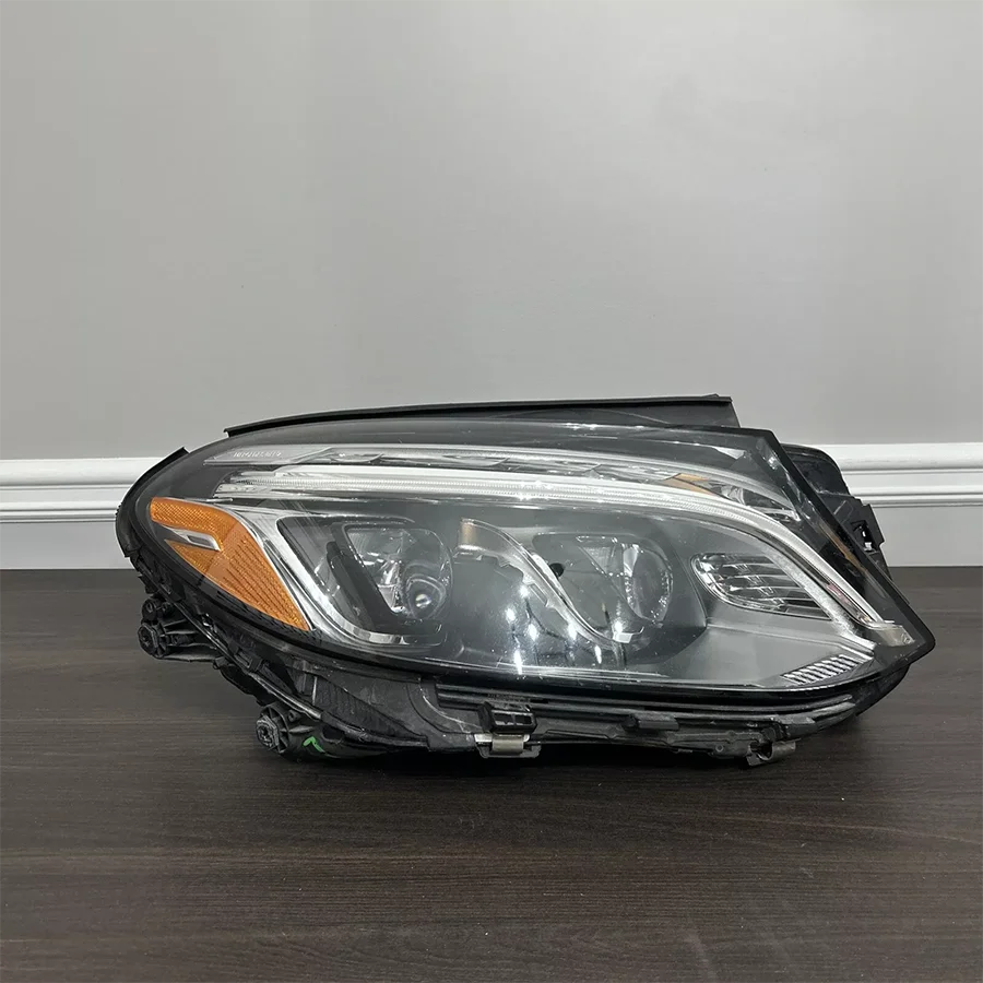 

For Mercedes-Benz GLE166 2016-2019 car headlights (USA) OE A166 906 76 03