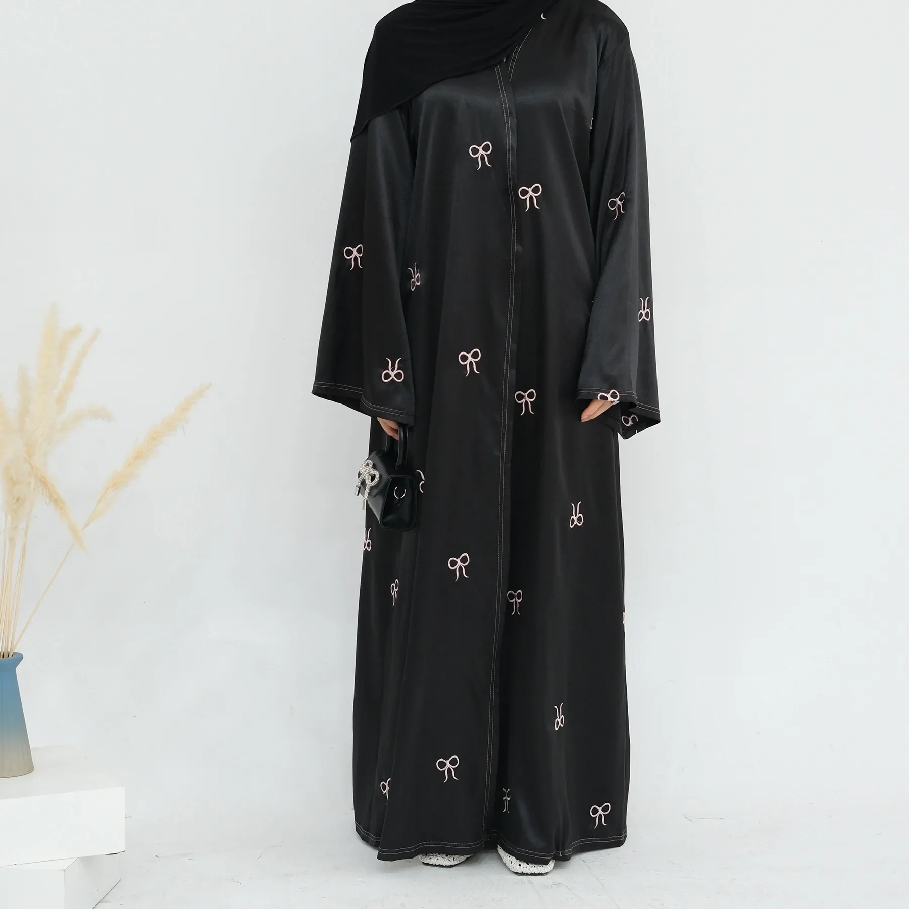 Ramadan โบว์เย็บปักถักร้อยชุดกิโมโน Abaya ดูไบหรูหรามุสลิมชุดเปิด Abayas สําหรับผู้หญิงตุรกีเสื้อผ้าอิสลาม Kaftan Hijab Robe