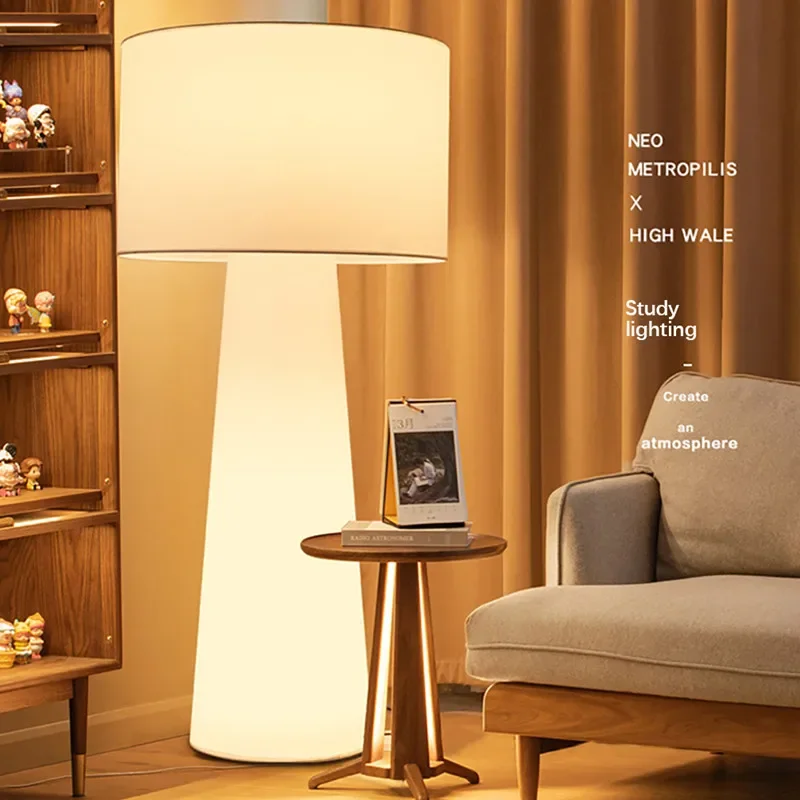 LearIN-Lampe autoportante en tissu, design italien, éclairage d'intérieur luxueux, idéal pour un salon, une chambre à coucher, un bureau, un hôtel ou une villa