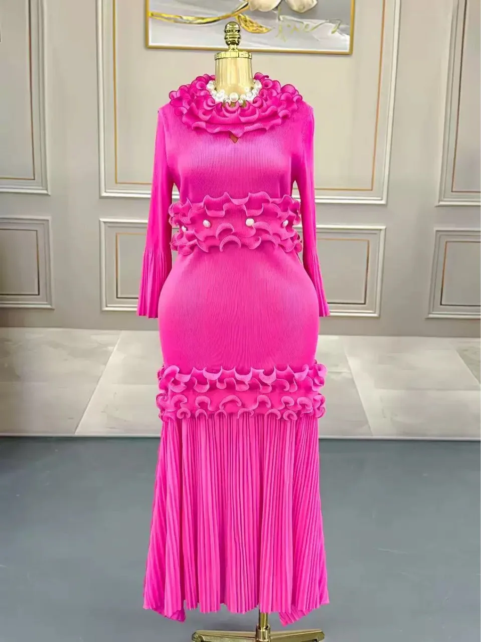 Miyake pleated solid color hand-cranked round-neck cake long skirt temperament large size versatile dress