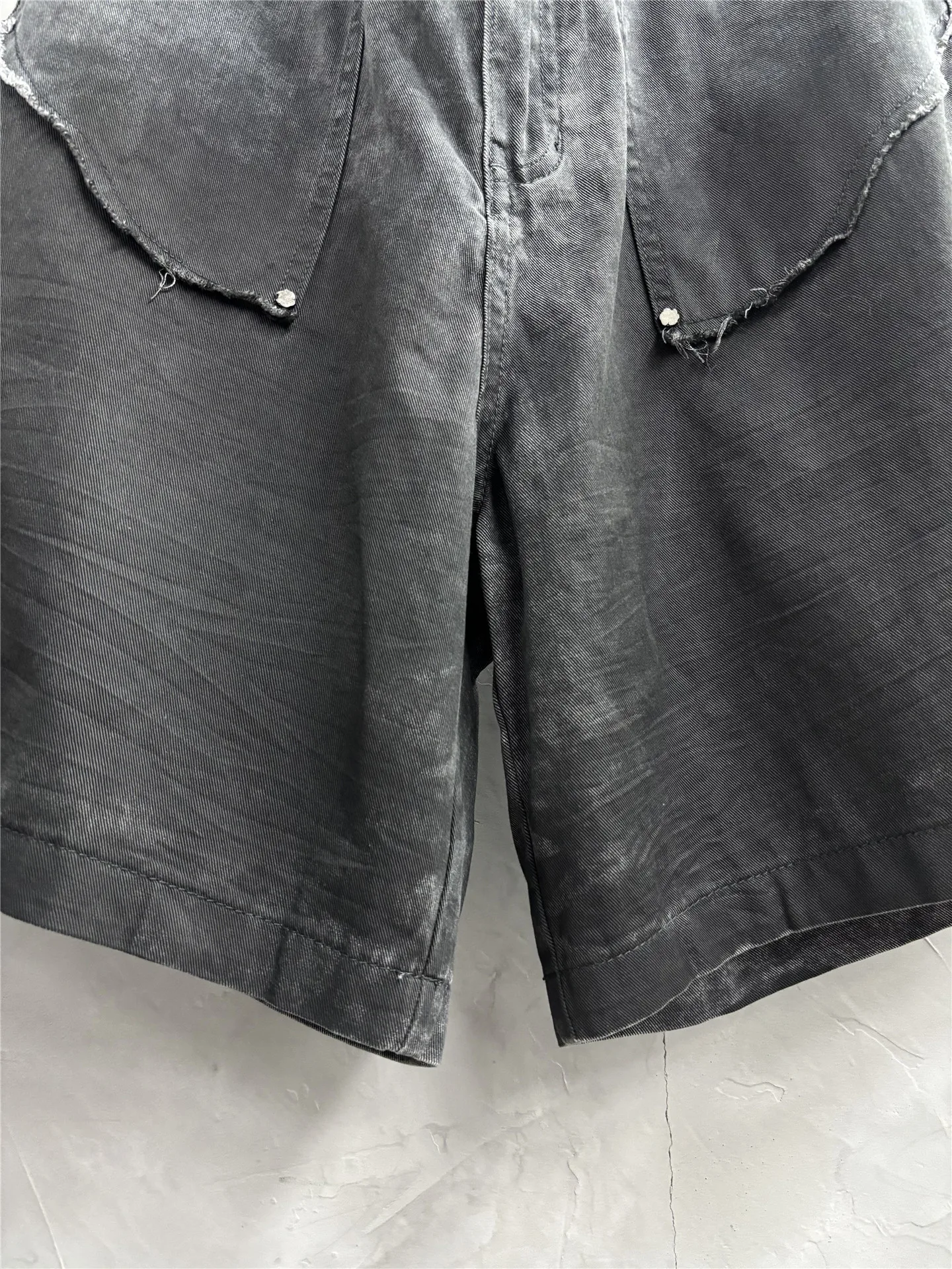 Design Sense Waste Soil Wind Washed Distressed Workwear Shorts Retro Trendy Loose Fifth Pants Ruan Handsome Bermuda Men
