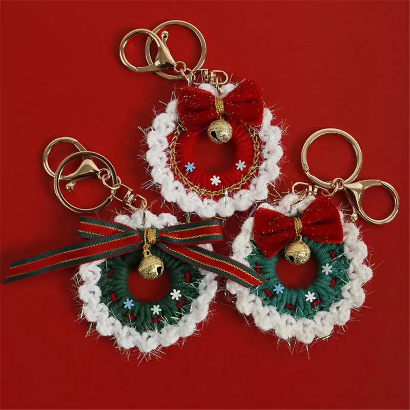 

Christmas-themed Hand-woven Wreath Keychain Wool Crocheted Holiday Pendant Handmade Sweet Pendant Finished Product