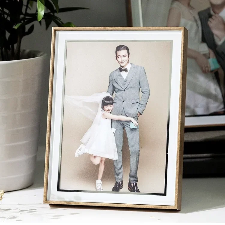 Creative Picture Frame Minimalist Design Natural Color 10-Inch & 7-Inch Glass Photo Frame for Tabletop Display Home Décor