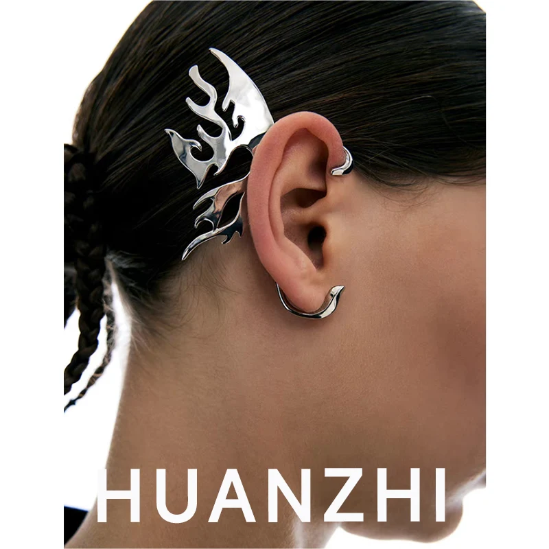 HUANZHI Silver Color Mechanical Butterfly Personalized Earrings Fashion Punk Hip Hop Jewelry for Women Men Trendy Couple Gift