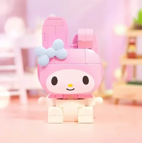 Keeppley Sanrio Building Blocks ชุดตุ๊กตาเดสก์ท็อปตกแต่งปริศนาประกอบของเล่นของขวัญวันเกิดสําหรับชายและหญิง