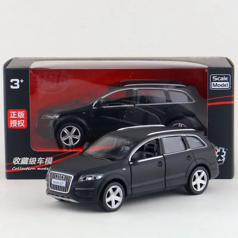 1:36 Audi Q7 SUV โมเดลรถของเล่นจำลองการขับรถดึงถอยหลังทำจากโลหะอัลลอยด์สำหรับ D28ของขวัญเด็ก