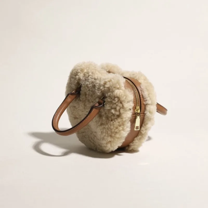 Heart Shaped Love Bag Luxury Design Dinner Purse High Quality New Lamb Wool Leather Shoulder Crossbody Ladies Cute Wallet