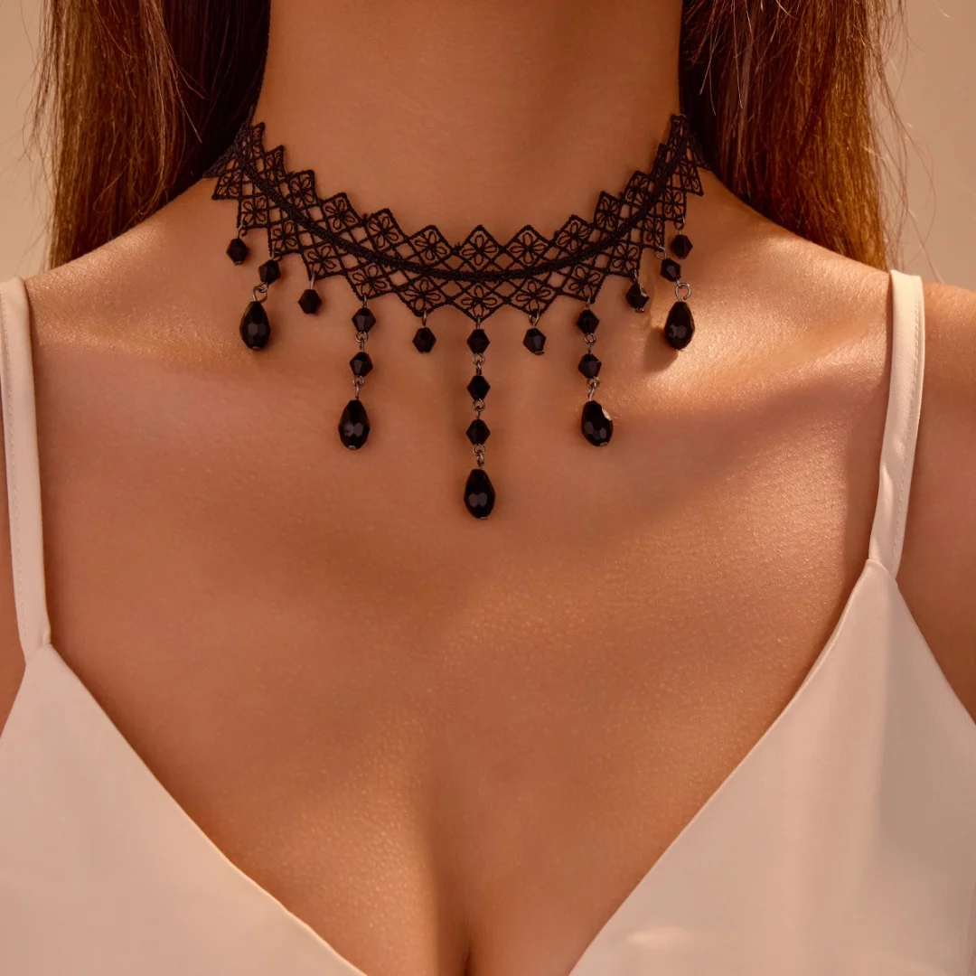 

DUTRIEUX Neo-Gothic Lady Necklace Leaf Tassel Women Neck Jewelry Accessory Girl Lace Punk Vintage Sexy Fashion Choker Gift