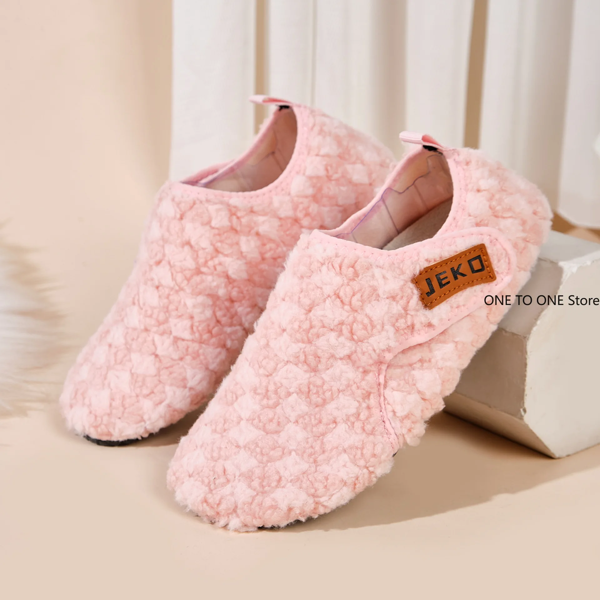 

Wholesale Women Winter Home Slippers Cartoon Nonslip Soft Winter Warm House Spa Slippers Indoor Bedroom Lovers Outdoor Shoes