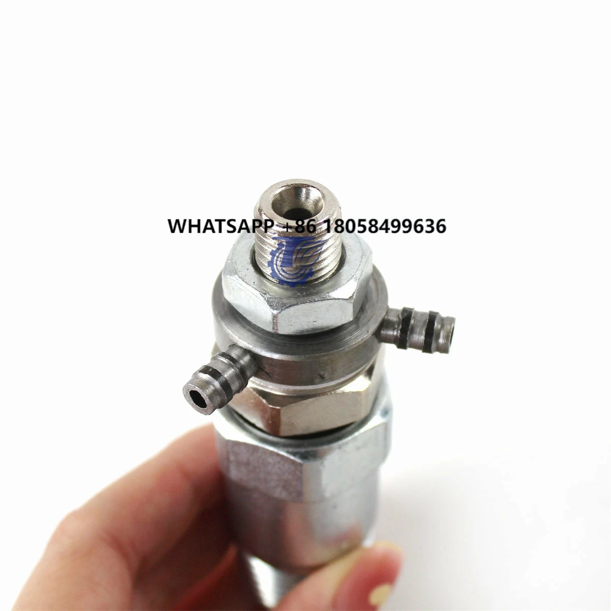 

Fuel Injector 15271-53000 for Kubota D750 V1702 V1902 Kubota Tractor L185 L245 Kubota Engine D750 D850