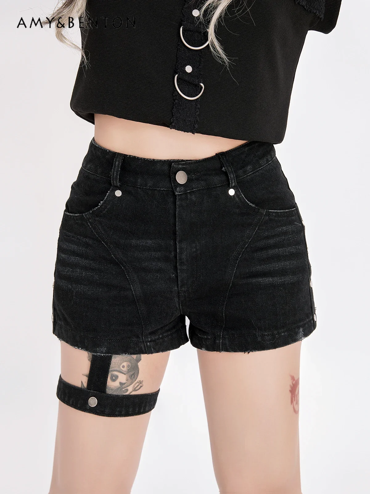 Amerikaanse Retro Street Black All-Match Slanke Hete Meid Denim Shorts Vrouwen Zomer Nieuwe Harajuku Stijl Street Klinknagel Punk A-Line Shorts