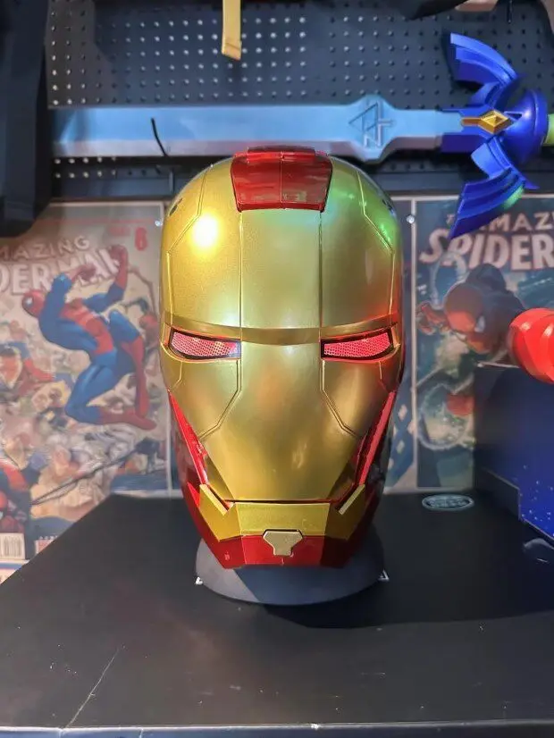 Neuer Iron Man Mk5 Elektrisch/Manuell Öffnender und Schließender Helm mit Zweisprachiger Sprachsteuerung, Spielzeug für Erwachsene, Sammlerstück, Anime-Peripherie, Geschenk – Detail 7