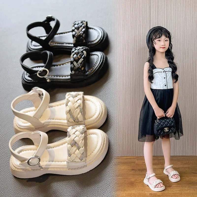 Children's and Girls' Sandals 2025 New Summer Summer Little Girl Baby Sports Big Princess Beach Soft soled Children's Shoes