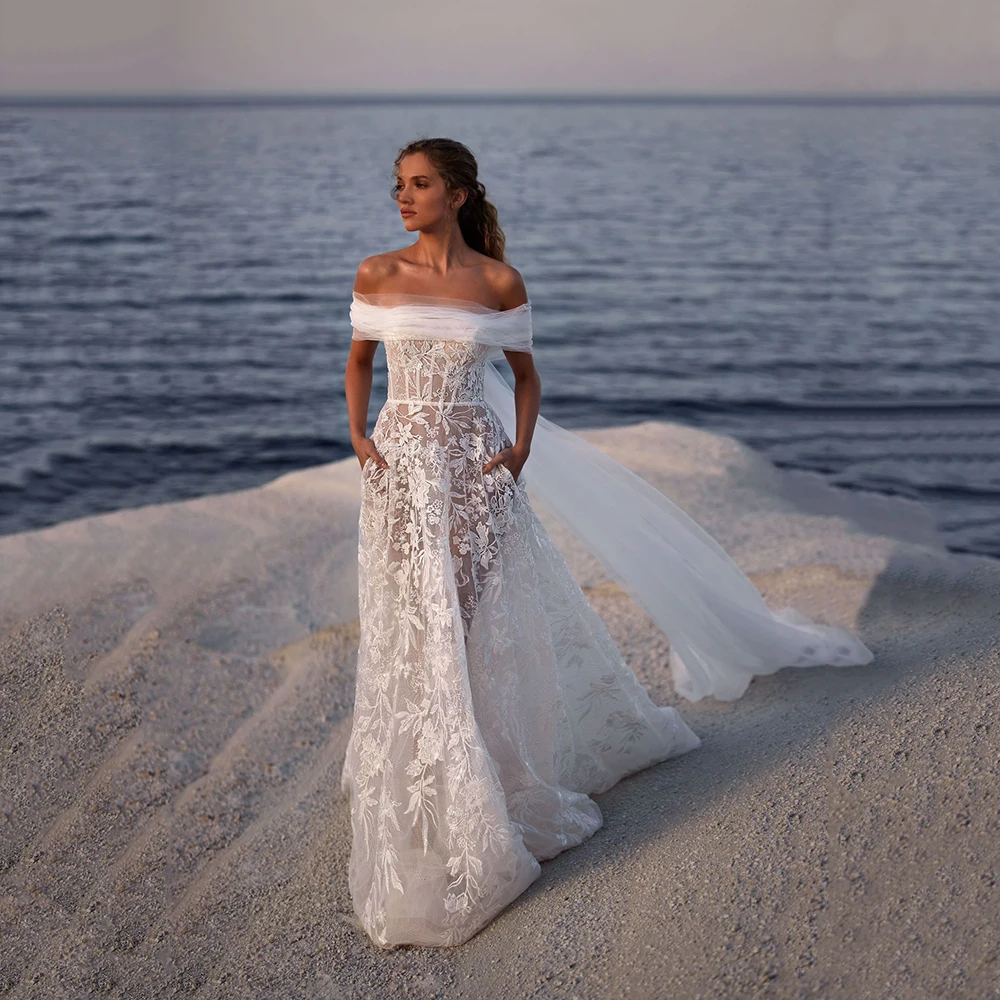 Stunning Hot Sale Bridal Gowns Beach Wedding Dresses Lace Off Shoulder Wedding Gowns Corset Back Boho Robe de mariée 2024 Spring