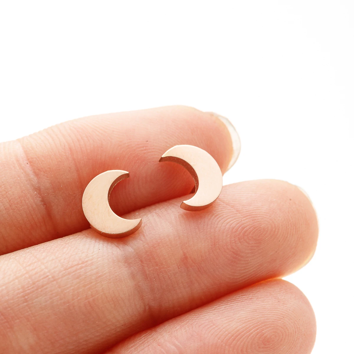 1 Pair Stainless Steel Simple Moon Earrings For Women Small Crescent Ear Studs Jewelry Wedding Party Gifts For Best Friends