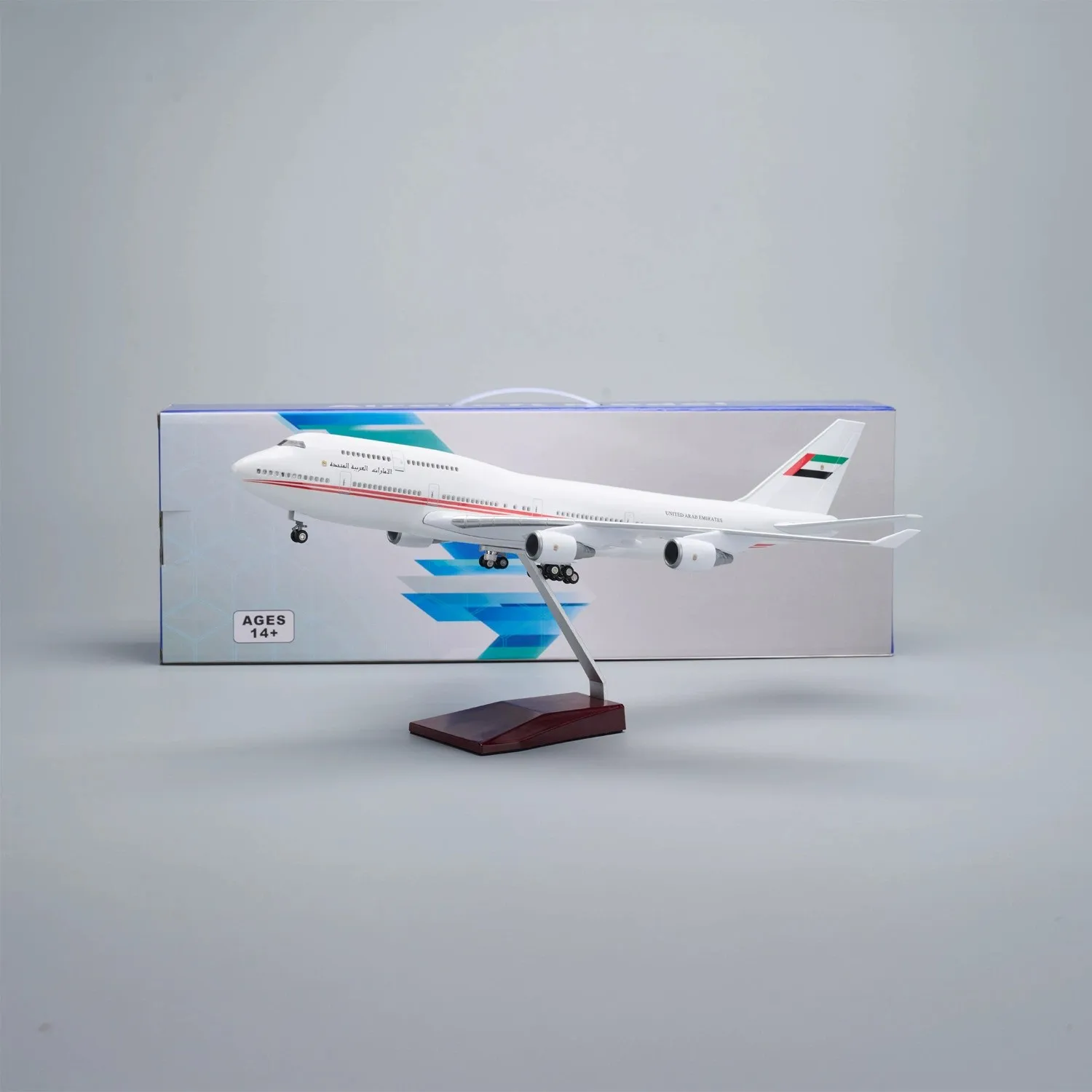 47cm Scale Airplanes Resin Diecast Emirates UAE Presidential B747 Model 1:150 Aircraft With Wheels Stand For Aviation Souvenir