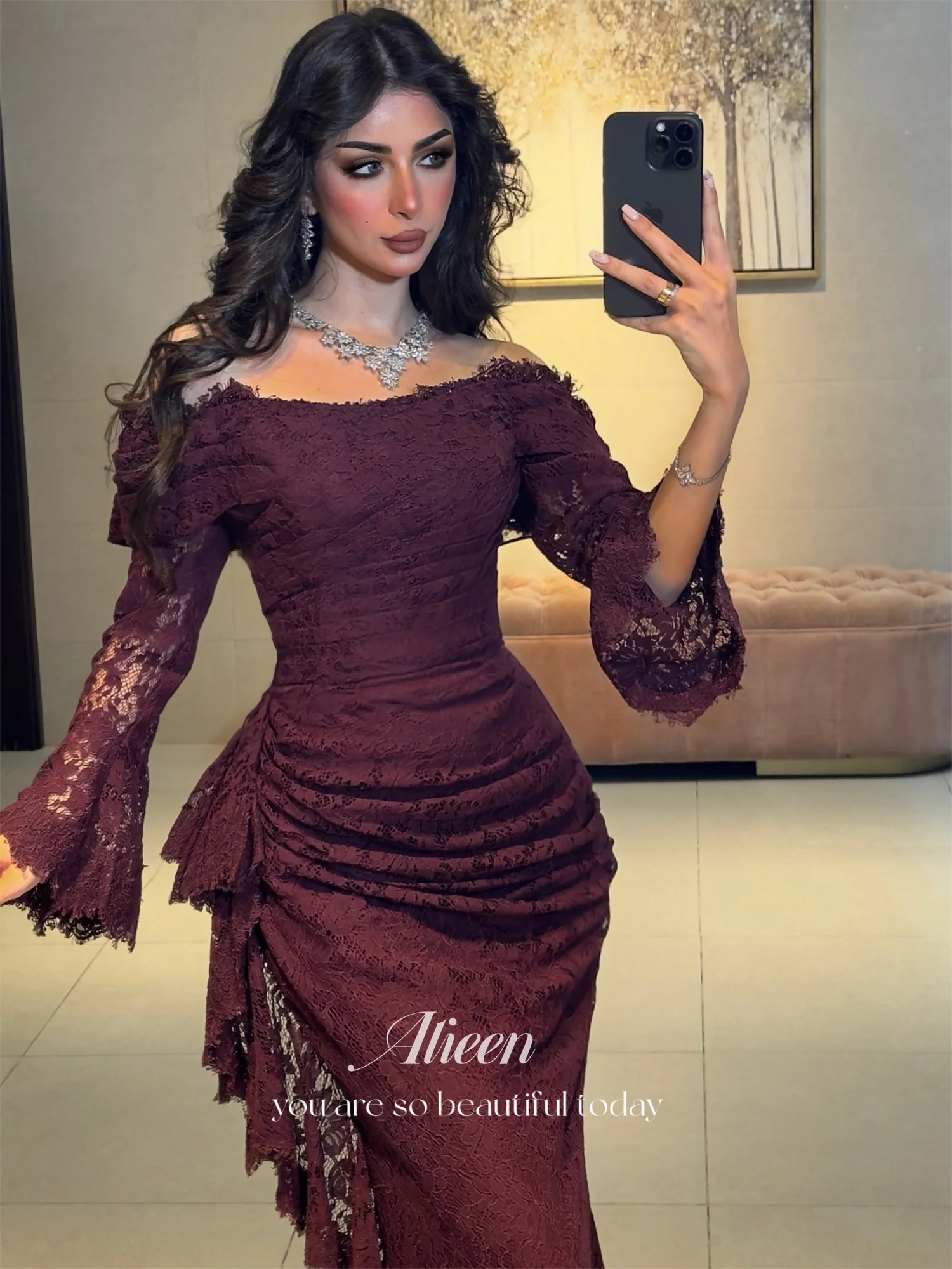 Aileen Luxuriöse Abendkleider für Damen, Marken-Spitzenkleider, Geburtstagskleid, maßgeschneidert, Burgunderrot, Meerjungfrauenkleid – Detail 5