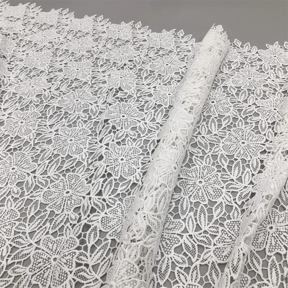 Nigerianischer Luxusstoff 2026 Hochwertige Spitze Wasserlösliche Bestickte Modische Weiche Weiße Spitze 5 Yards – Detail 8