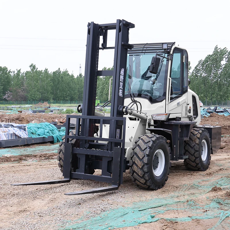 All Terrain 4WD  Forklift 5 Ton Heavy Duty National IV Emission Supercharged Engine 280 Dual High-Low Speed