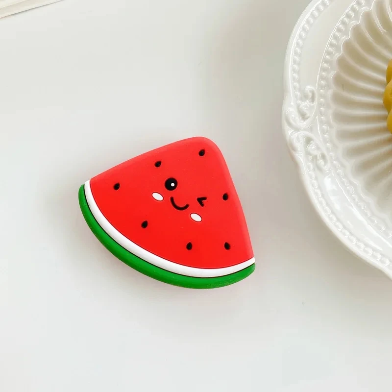Supporto per telefono con motivo frutta fragola carino adatto per iPhone Supporto per impugnatura pieghevole Supporto per telefono con supporto per dito tascabile