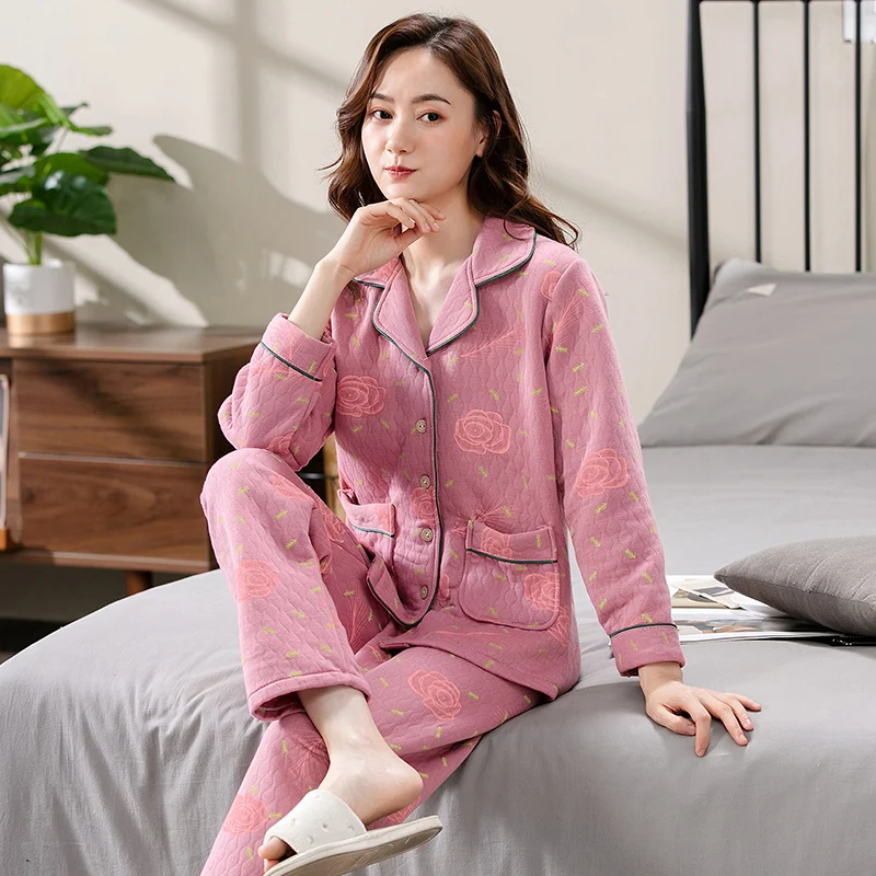 

Elegant flowers women laminated air cotton pajamas female warm pyjamas thin quilted suit long sleeve pajama winter leisure wear