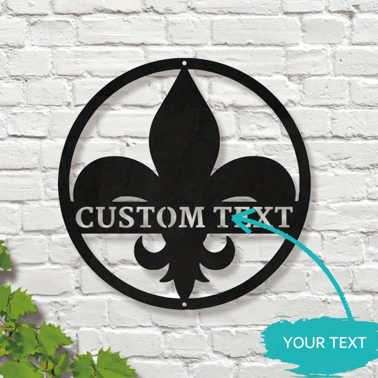 Personalisiertes Adressschild aus Metall mit Fleur de Lis-Design – personalisiertes Hausnummernschild für die Inneneinrichtung.