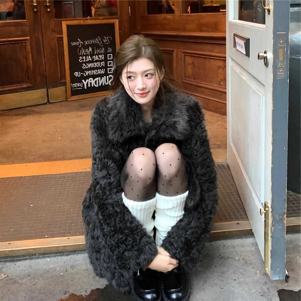 

Elegant Thickened Teddy Fur Coat Environmental Protection High Quality Women's Outerwear Long Sleeve Square Collar Coat