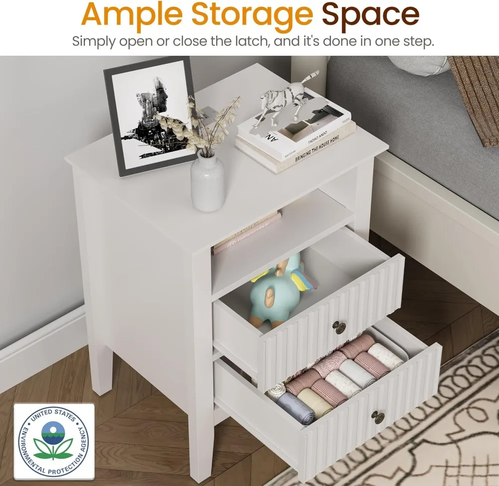 Set di 2 Comodini Moderni Bianchi con Stazione di Ricarica, Cassetti Silenziosi e Ripiano Portaoggetti per Camera da Letto