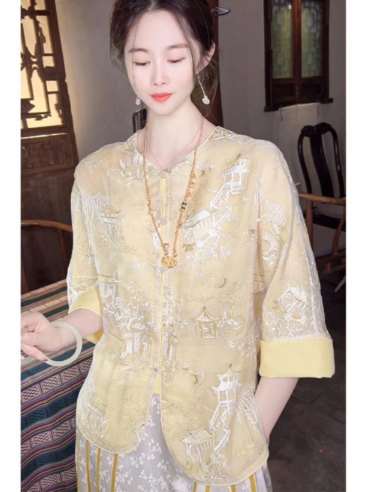 

Новая китайская женская шелковая блузка с вышивкой, на одной пуговице, в стиле дзен, модная верхняя одежда в национальном стиле