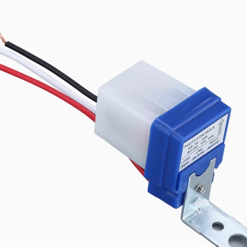 1pcs Rain-proof automatic street light sensor switch AS-10 light control switch 220V automatic photosensitive controller