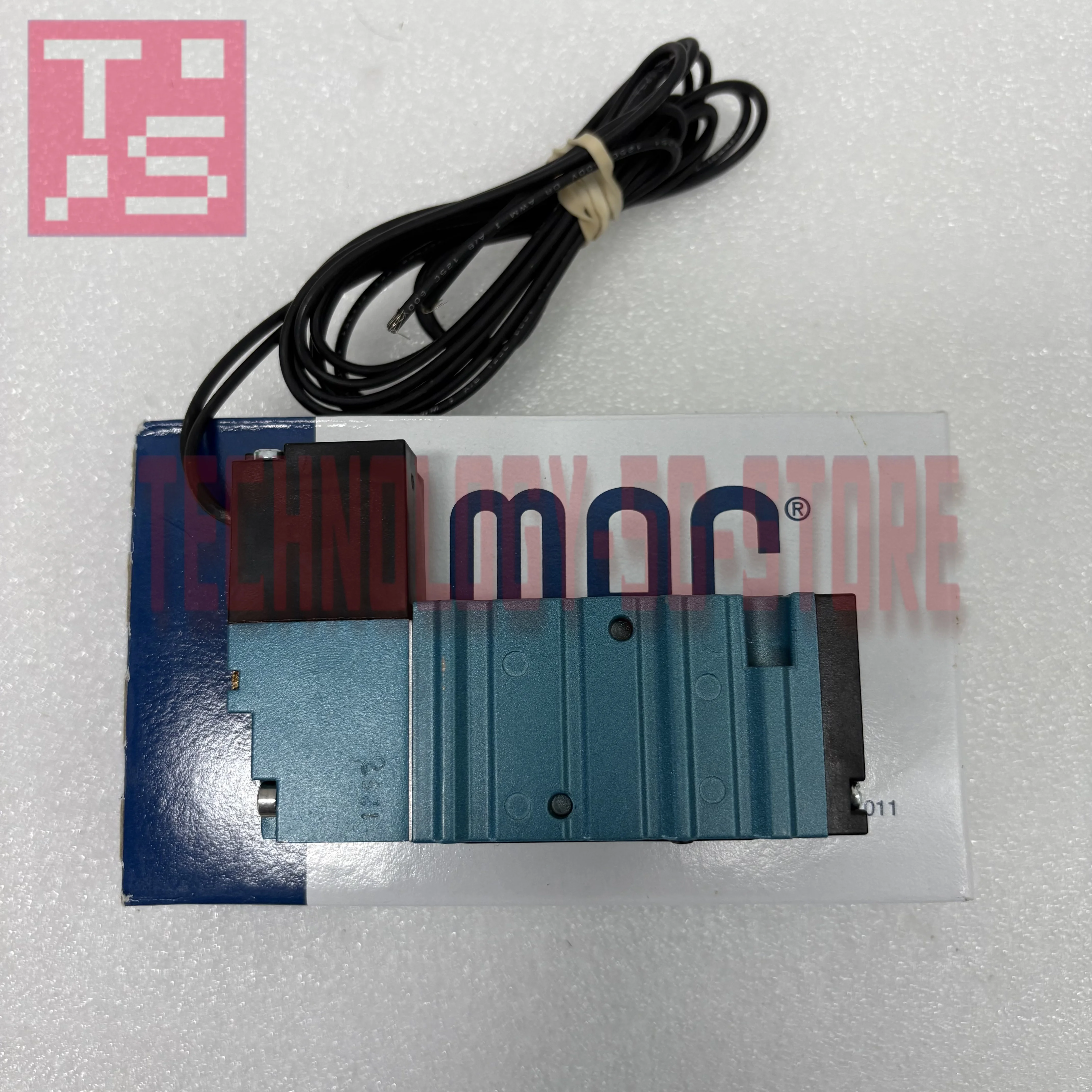 กล่องใหม่ 411A-DOA-DM-DJBA-1BA 413A-00A-DM-DJND-1BA 421A-D0A-DM-DDAJ-1JB วาล์วขดลวดแม่เหล็กไฟฟ้า