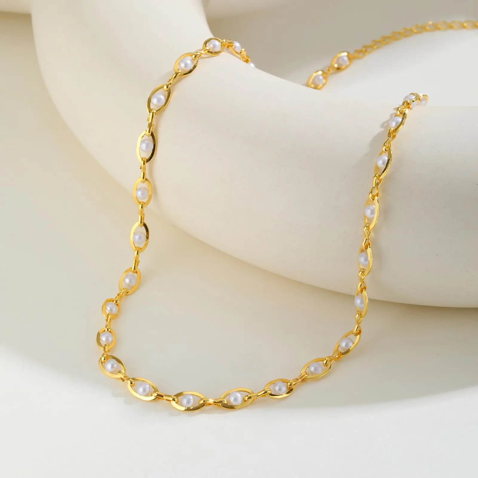 

Oval Imitation Pearl Necklace for Women, Copper 14K Gold Plated Clavicle Chain Necklace, Dainty Jewelry Birthday Girlfriend Gift