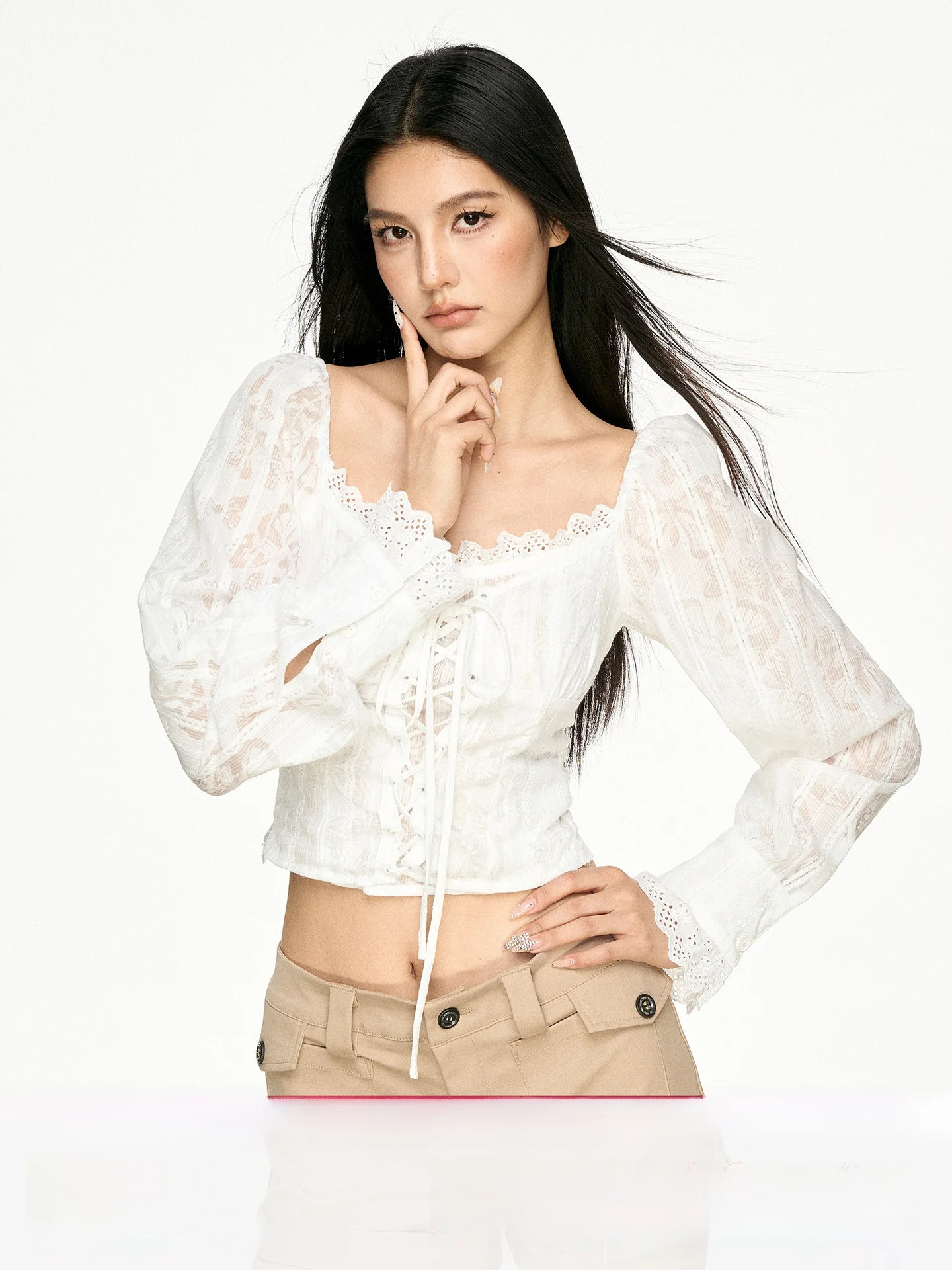 

Корейская женская блузка Aaisup с длинным рукавом и кружевом, весенне-осенний дизайн, приталенная, модная, с поясом, топ для девушек