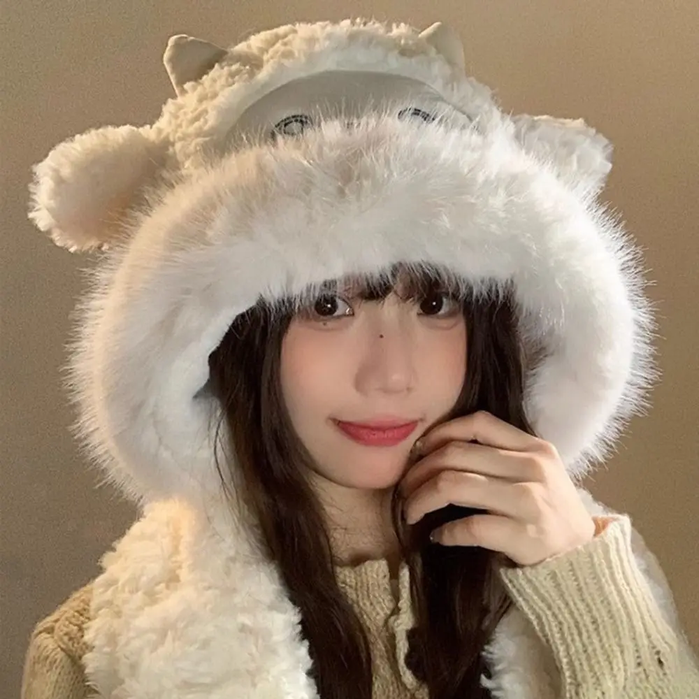 Рисунок 2 - Милая плюшевая зимняя теплая шапка с овечьими ушками