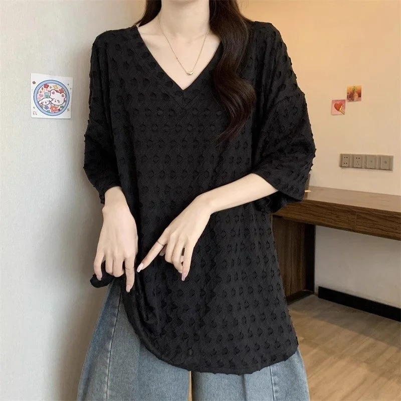 plus Size Casual V-Neck T-Shirt Loose Fit Short Sleeve Weight Concealing Comfortable Breathable Women's Top in plus Size