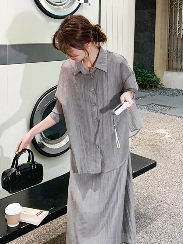 

Комплект: серое платье без бретелек больших размеров (до 300 фунтов) и тонкая рубашка-жакет в корейском стиле, свободный крой, с длинными рукавами, повседневный наряд