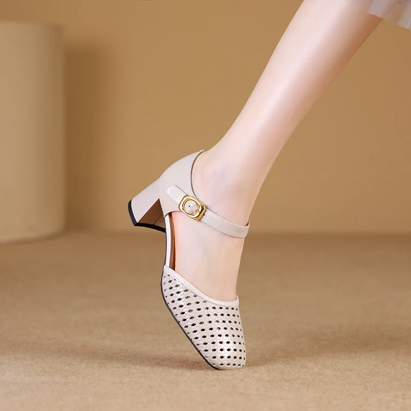 

2025 Summer New Women's Leather Sandals Breathable Hollow out Thi Heel Square Head Faionable Casual Low Cut Slip-On oes