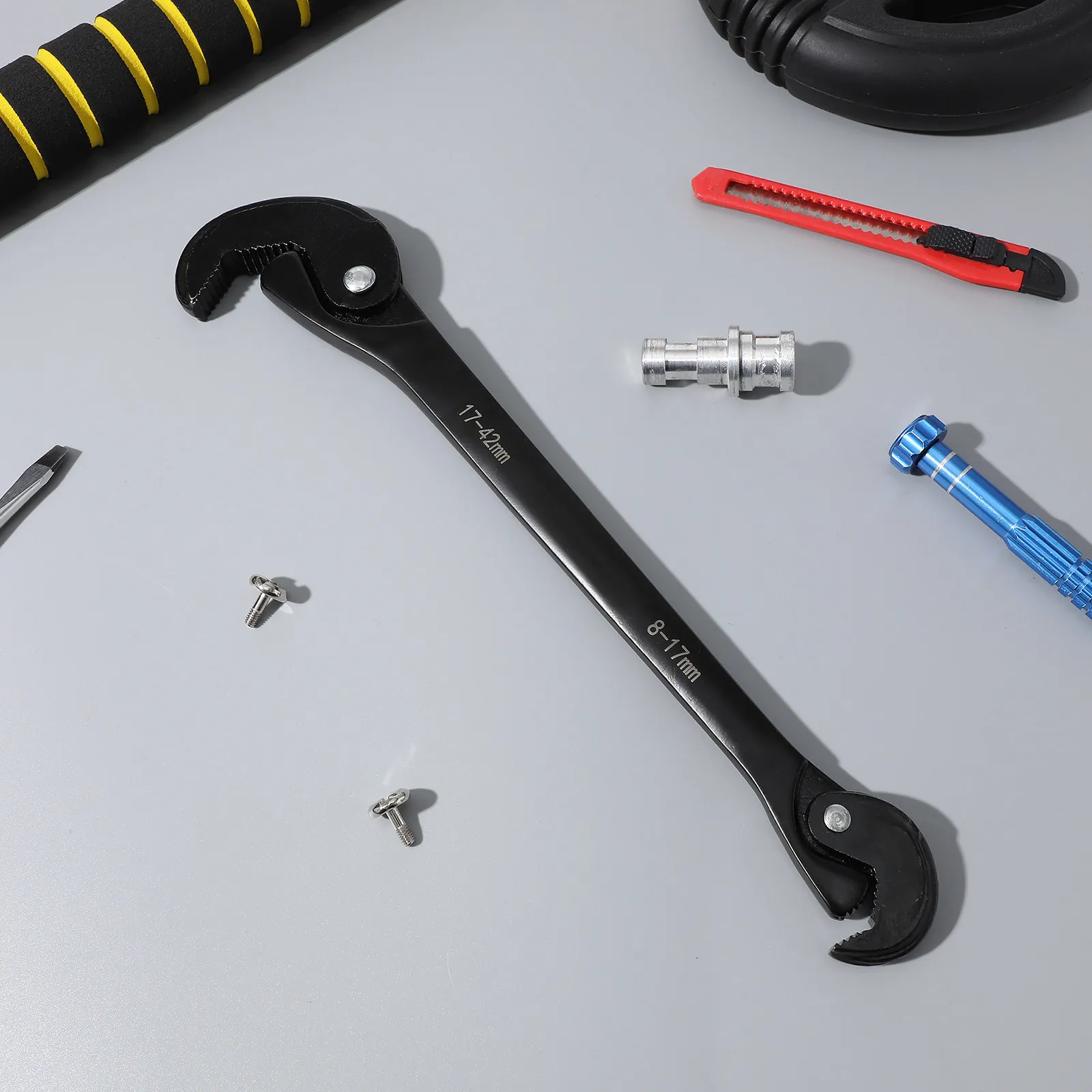 

Multi-Functional Adjustable Wrench Thickened Head Labor-Saving Water Faucet Valve Wrench Universal Steel Repair Tool 8-42Mm