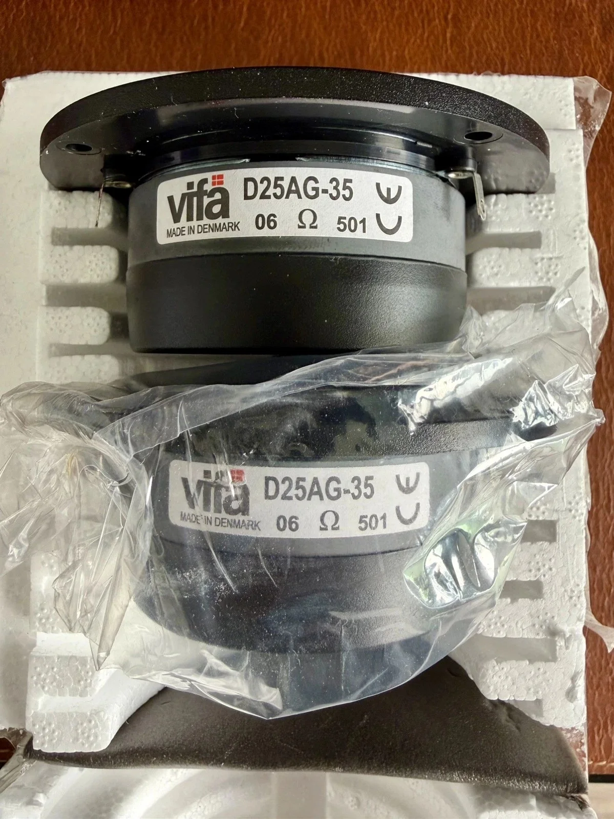 2pcs-2-pieces-vifa-d25ag-35-06-4inch-high-performance-hifi-home-audio-aluminum-membrane-tweeter-speaker-unit