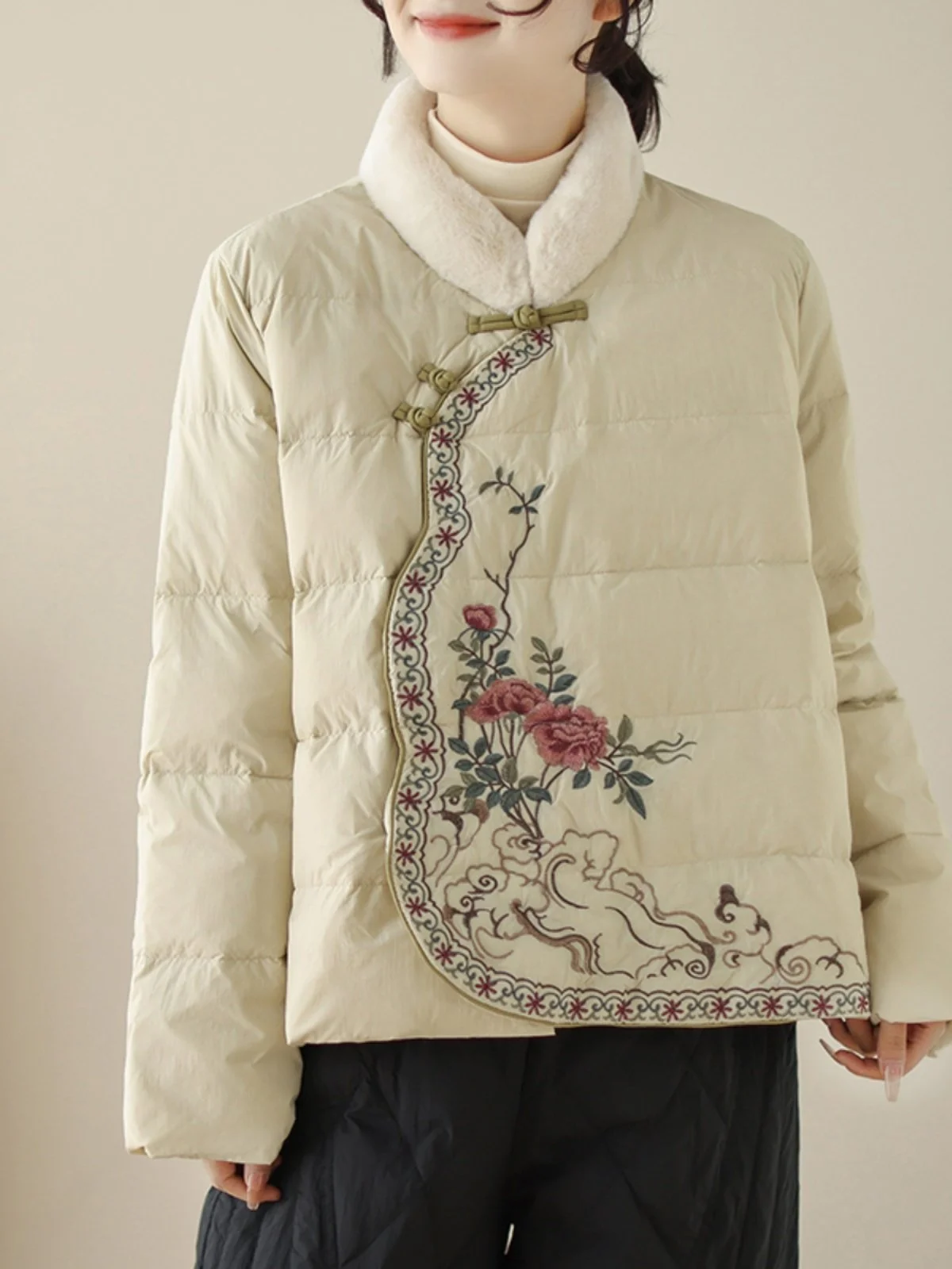

Женская зимняя верхняя одежда в стиле ретро: хлопковая куртка-тан с вышивкой, свободного кроя, с цветочным узором
