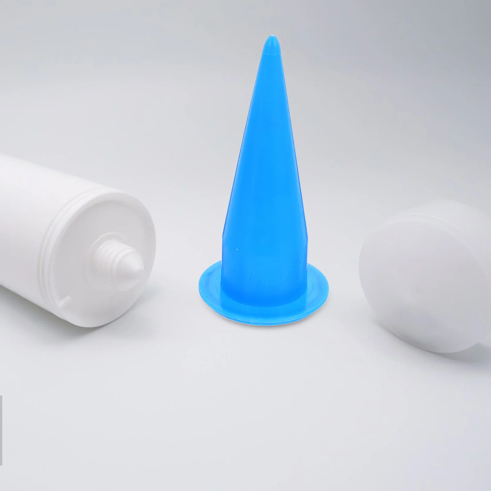 

3Pcs Large Plastic Caulking Nozzle Tips Reusable for Caulk Finishing Joint Filling Sealing Application Tools Caulking Tip