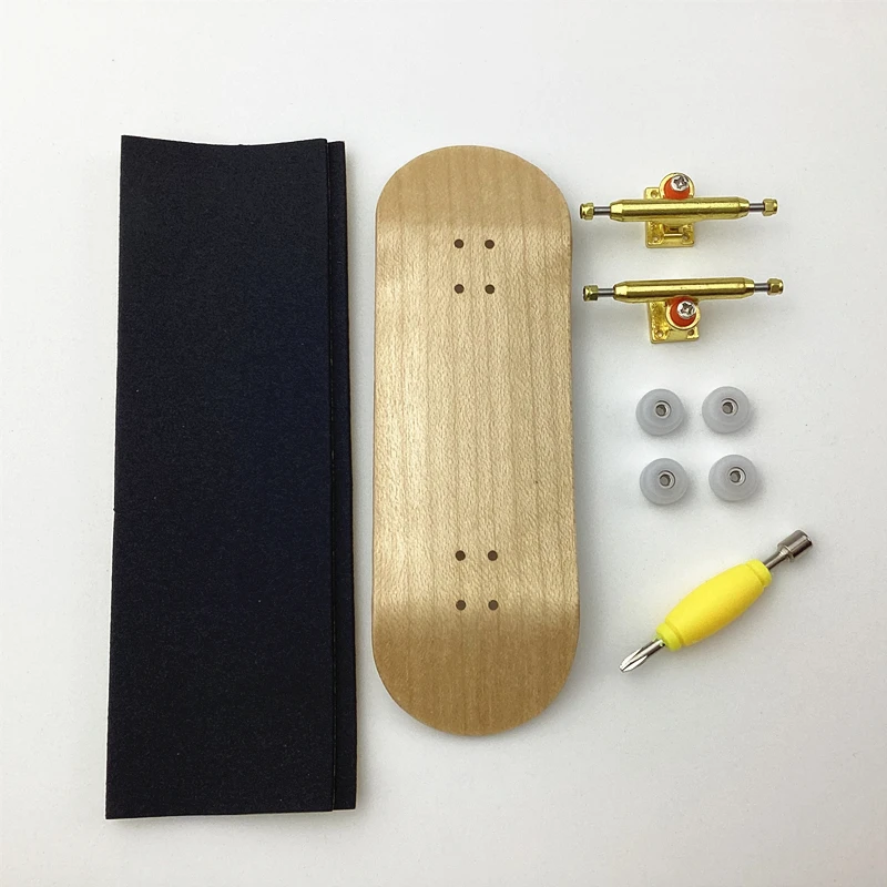 Skateboard da dito professionali da 32 mm Mini tastiere Giocattoli Scrivania da ufficio Giocattoli per hobby Scooter Divertenti giochi facili per i bambini