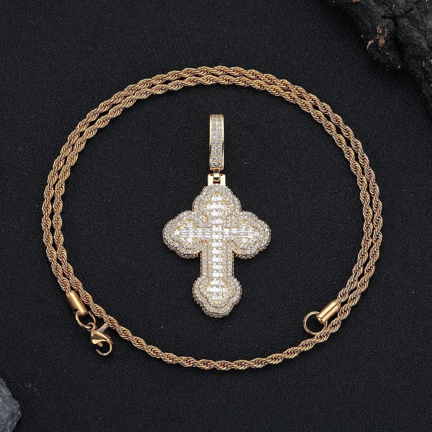 Hip Hop Cross Pendant Necklace Iced Out Christian Charm Religious Jewelry Gifts For Women Men Bling Luxury Chain Accessories