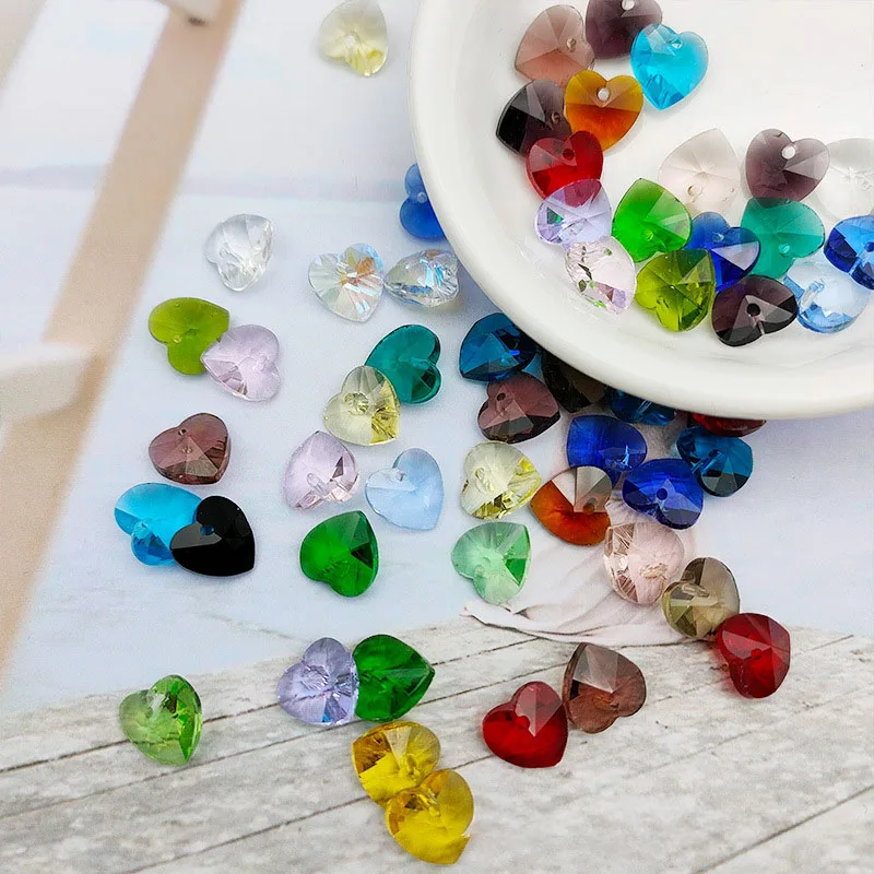 100pcs/ Bag 10mm/14mm Love Heart Shape Glass Beads Colorful Transparent Crystal Heart Pendant Glass Beads for Jewelry Making