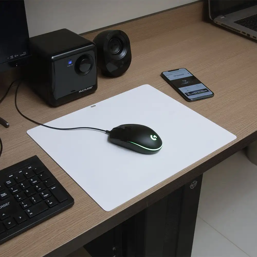 Mouse Pad Rígido de Alumínio 30x35 cm Branco para Escritório: Uma Solução Prática para Quem Busca Estética e Funcionalidade