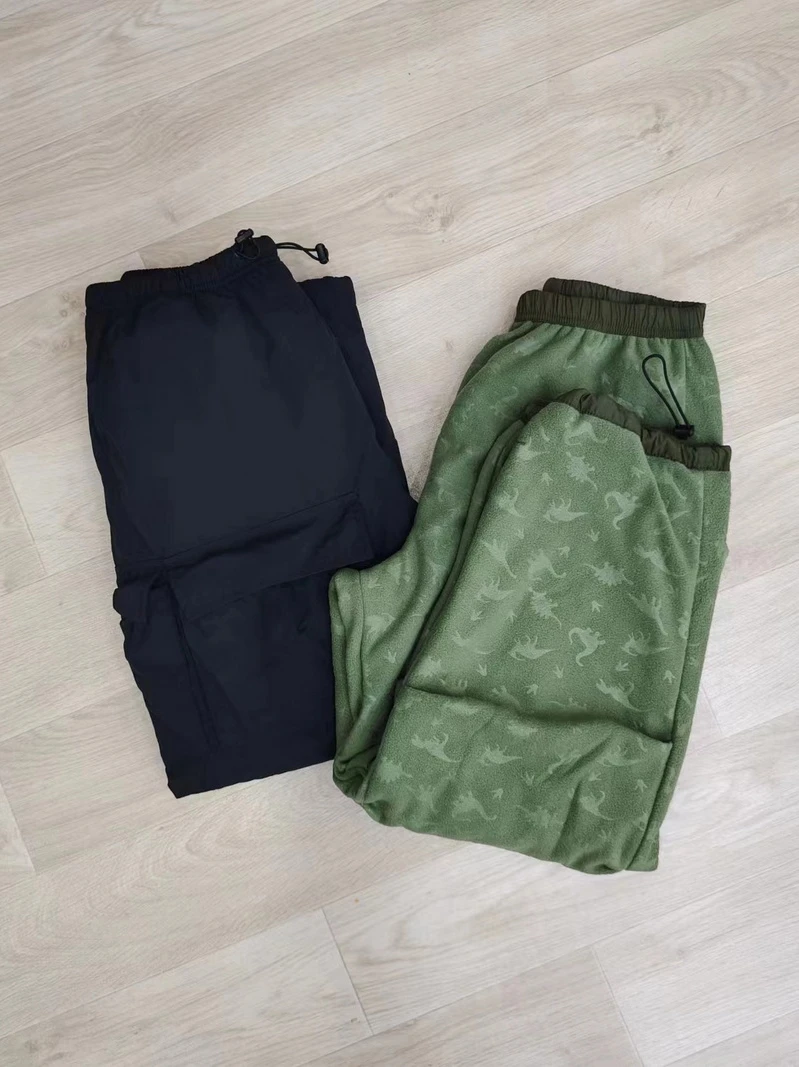 

Нейлоновые рабочие брюки, повседневные брюки с широкими штанинами, свободного кроя, на флисовой подкладке, утепленные, осенне-зимние, мужские и женские, удобные, городские, модные.