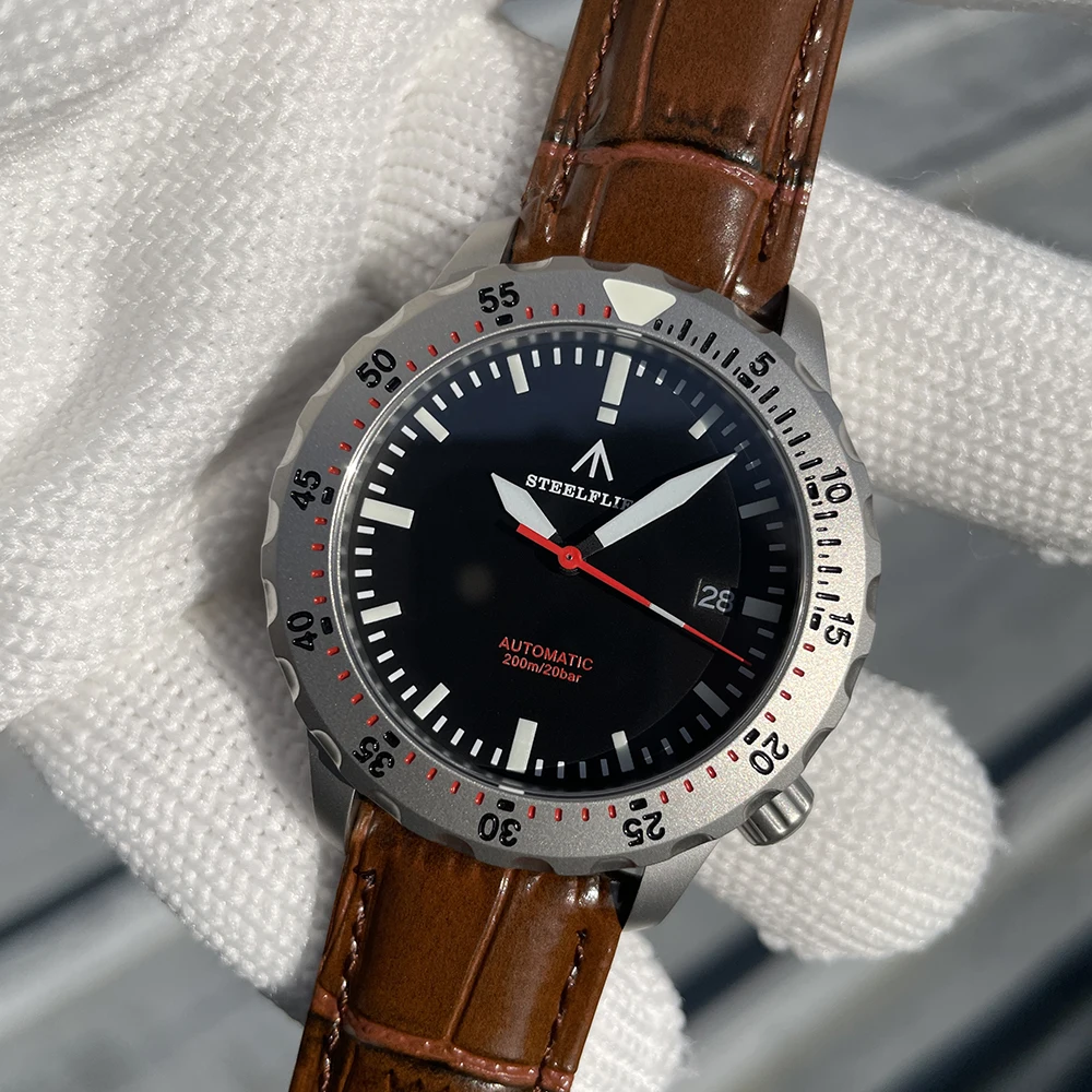 

SF755 STEELFLIER Наручные часы для дайвинга NH35 Автоматический механический механизм Супер светящееся сапфировое стекло 200 м Водонепроницаемые роскошные часы