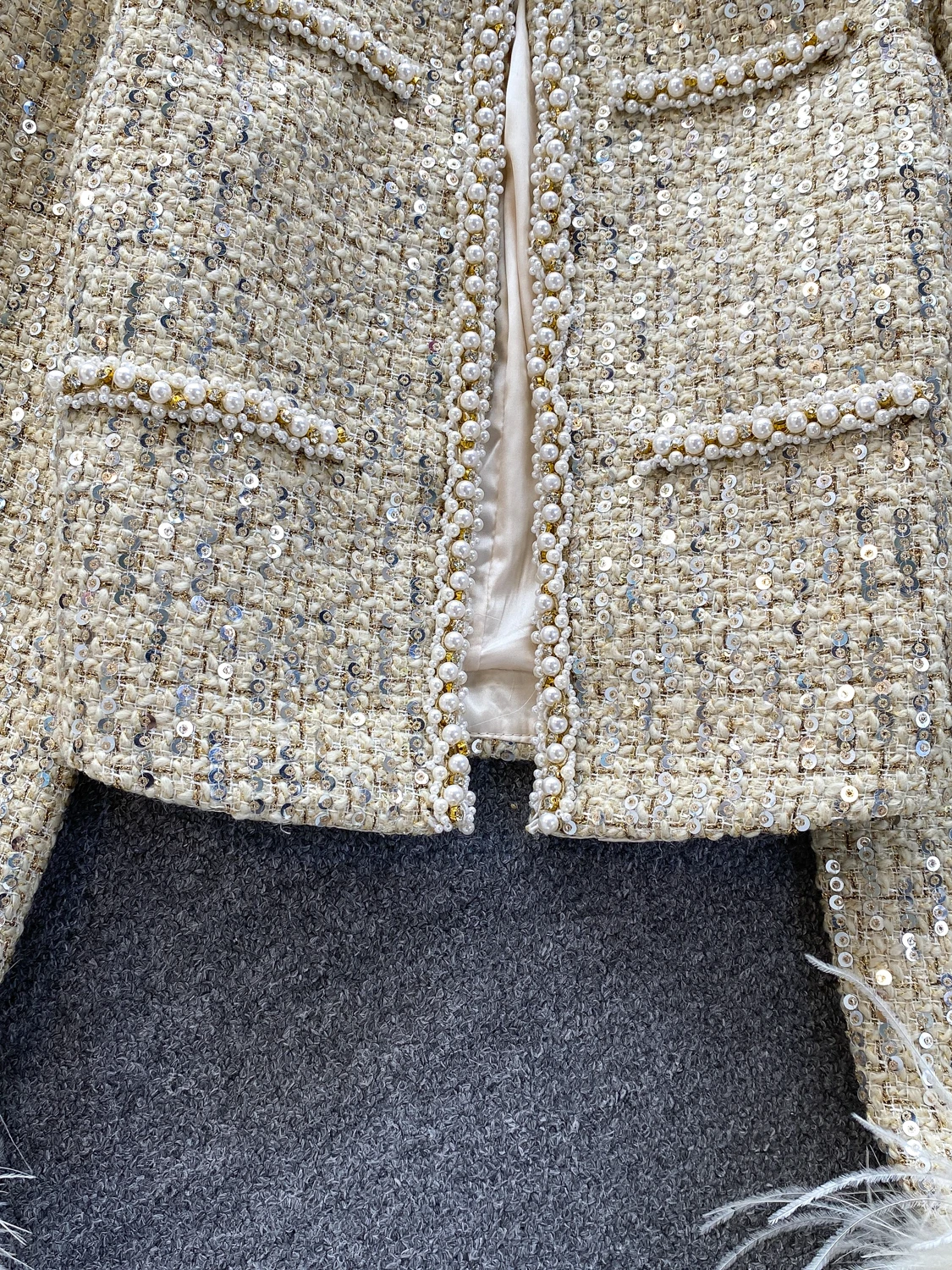 유럽산 고급 경량 럭셔리 다이아몬드 장식 비즈 여성 재킷 인조 모피 소재 아우터웨어